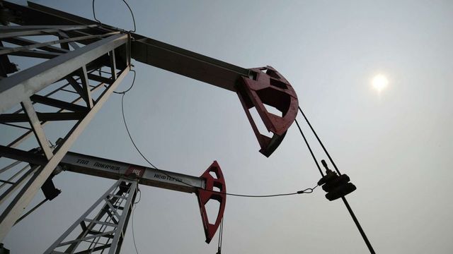 SUA va elibera pe piață 50 de milioane de barili de țiței din rezerva strategică pentru a reduce prețul petrolului