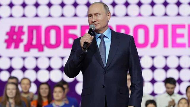 Putin Threatens To Develop Nuclear Missiles Banned By US-Russia Treaty