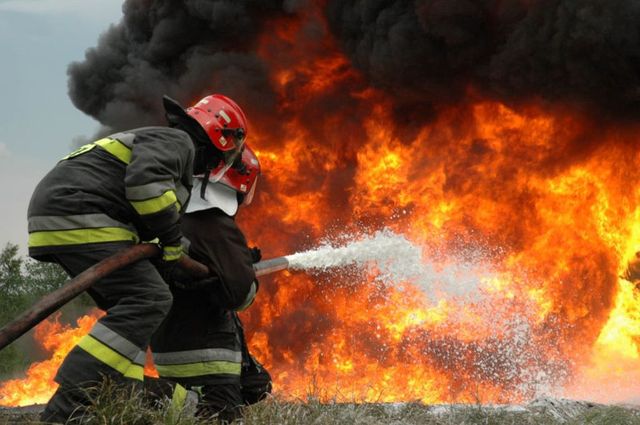 Incendiu puternic lângă București