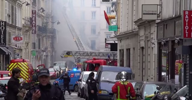 Pekařstvím v centru Paříže otřásla silná exploze, několik zraněných