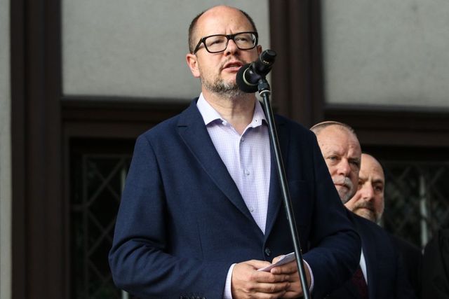 Megkéselték Gdansk polgármesterét, a politikust újra kellett éleszteni