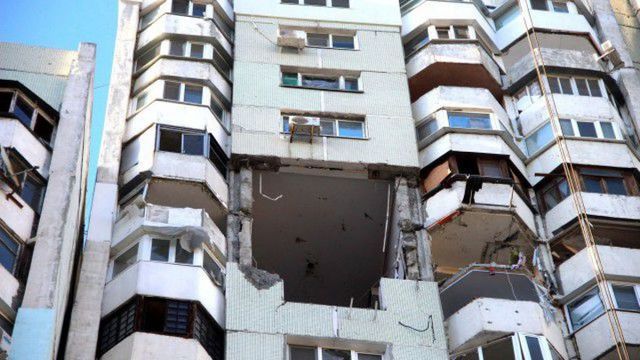 Toți locatarii blocului afectat de explozie vor putea reveni acasă până la finele lunii decembrie