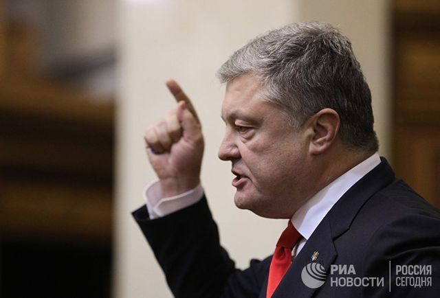 Порошенко призывает Запад принять «азовский пакет санкций»