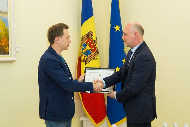 Câștigătorul maratonului în condiții extremale, Dmitri Voloșin, a primit Diploma de onoare a Guvernului