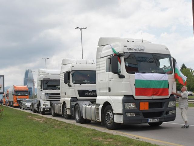 Екзакта: Протестите на превозвачите имат висока обществена подкрепа у нас