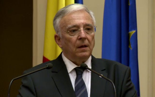 Mugur Isărescu va fi audiat marți în comisiile economică și de buget din Senat