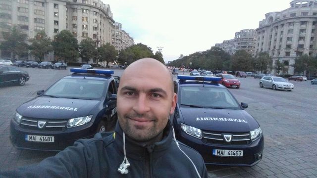 Un protestatar #Rezist și-a depus dosarul de angajare la Jandarmerie