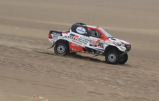Al-Attiyah este tot mai aproape de victoria finală în Dakar