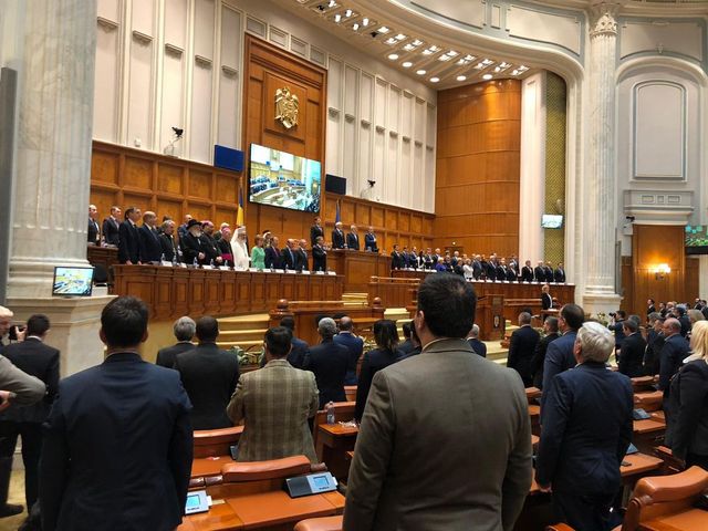 Ședință solemnă a Parlamentului dedicată Centenarului Marii Uniri