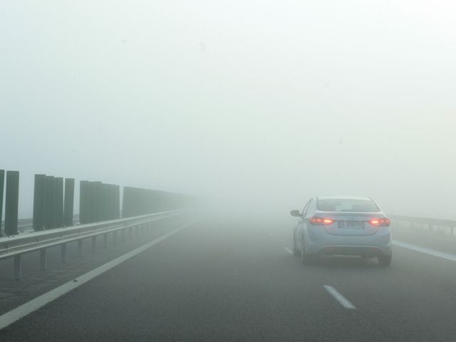 Atenționare de ceață densă pe Autostrada Soarelui