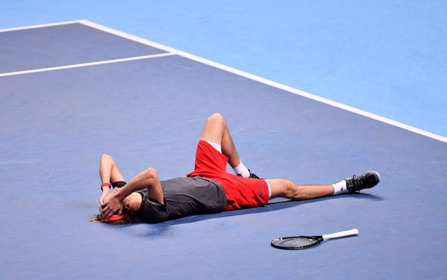 Alexander Zverev a câștigat Turneul Campionilor, după ce l-a învins pe Novak Djokovic