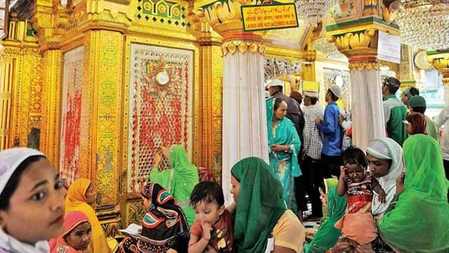 Delhi High Court seeks Centre’s reply to PIL for entry of women into Nizamuddin shrine