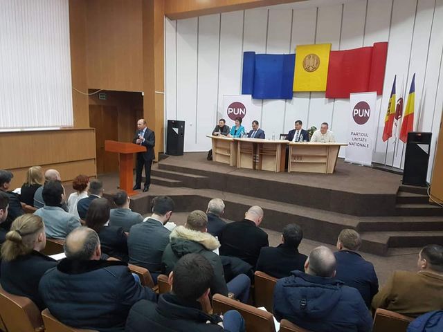 Traian Băsescu la Chișinău: Până la alegerile locale trebuie realizată o unificare a partidelor unioniste