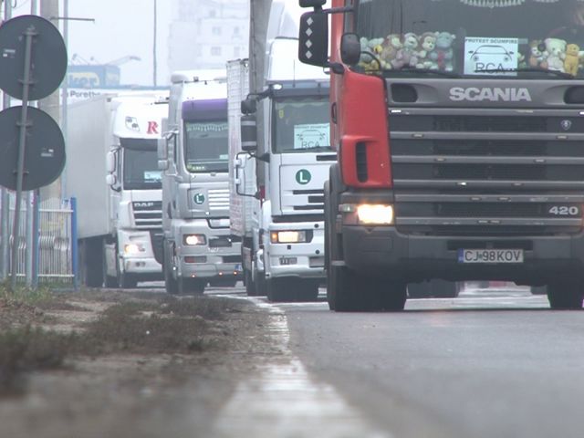 Transportatorii români se pregătesc de proteste în țară și în Europa