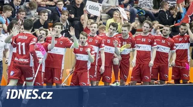 Liberec s Pardubicemi mohou ve finále florbalového poháru získat historickou trofej