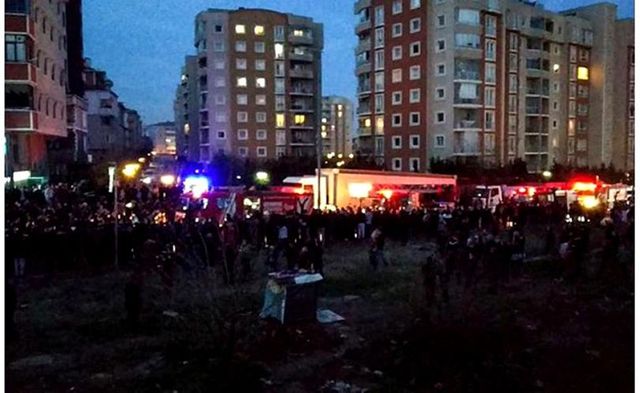 Un elicopter militar s-a prăbușit într-un cartier din Istanbul