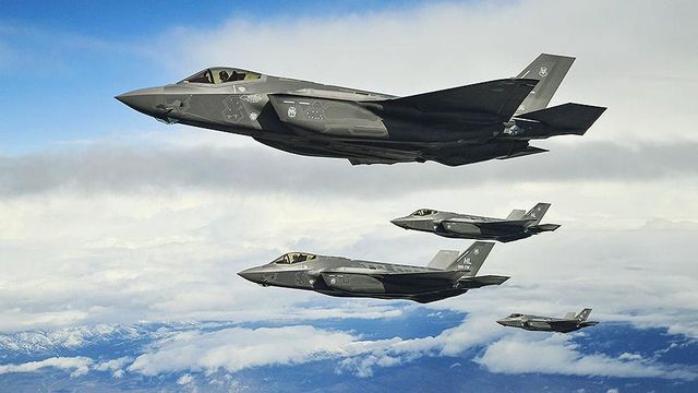 Глава Пентагона обматерил F-35