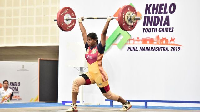 Farmer’s Daughter Akshata Bags Weightlifting Gold at Khelo Games