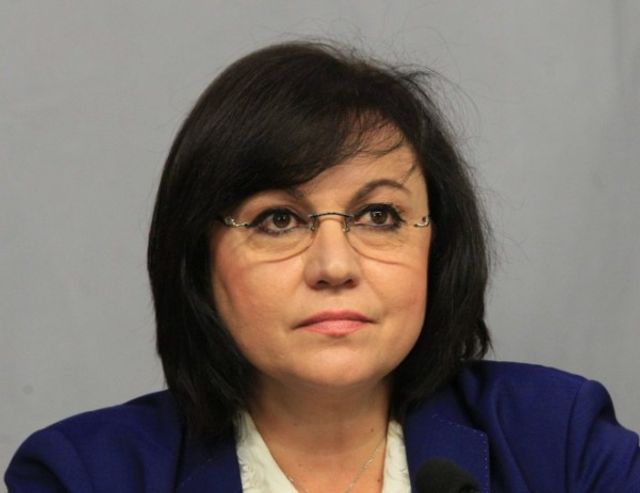 Нинова - хем бойкот, хем подкрепа за Станишев