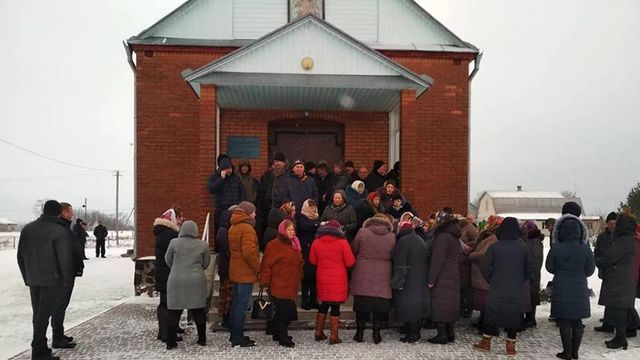 Националисты захватили православный храм на западе Украины