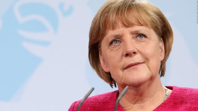 Angela Merkel s-a lepădat de Facebook