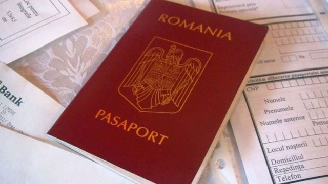 Se schimbă pașapoartele românești. De la culoare, la conținut
