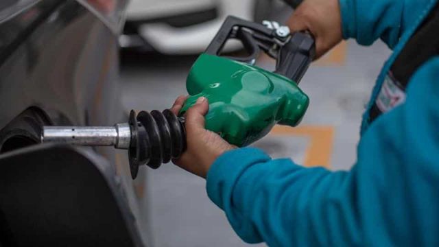 On fifth day of hike, petrol price hits Rs 70 per litre, diesel Rs 64 in Delhi