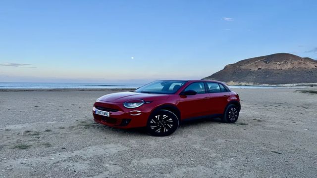 Fiat 600e por el Cabo de Gata: por la costa más marciana de España