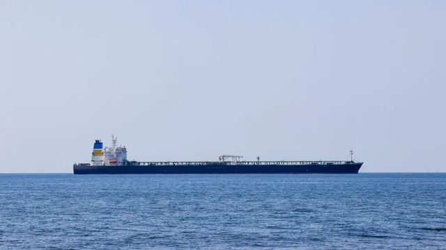 Francia intercepta un nuevo petrolero de la flota fantasma rusa