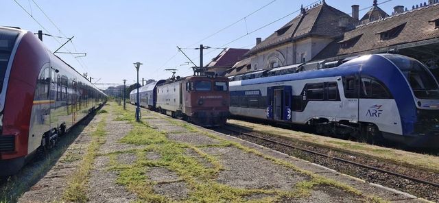 Primele trenuri electrice regionale PESA intră în circulație în România. Pe ce rute vor circula