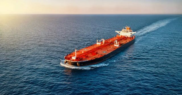 Neznámý dron zasáhl americký tanker v egyptském přístavu