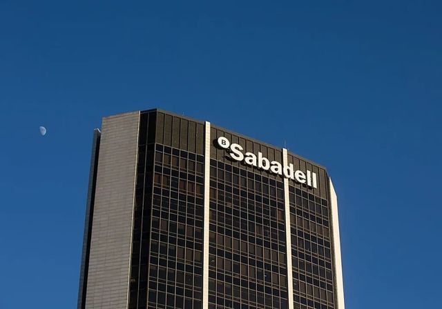 Banco Sabadell gana 971 millones en el primer semestre, un 0,5% menos