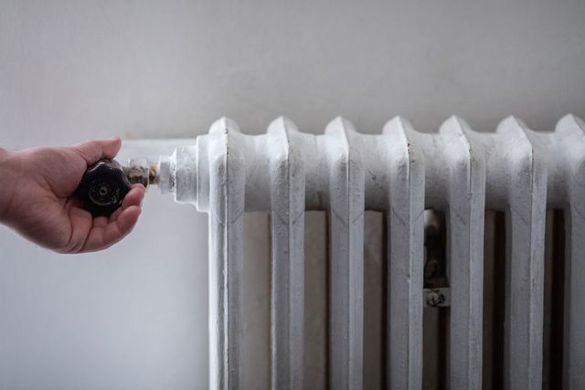 Hidroelectrica scumpește energia. Cât înseamnă asta pe facturi