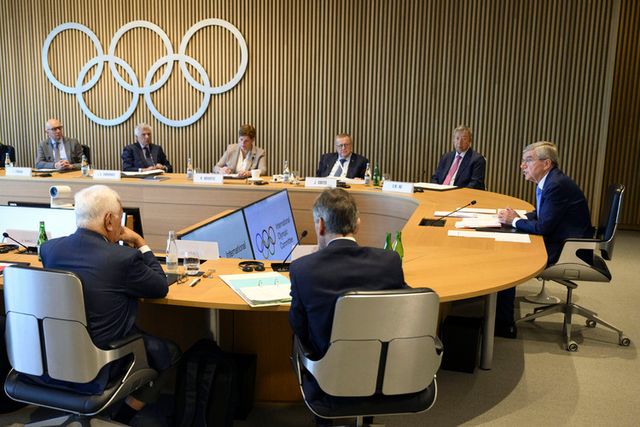 Томас Бах защити плановете за връщането на спортисти от Русия и Беларус в международни състезания