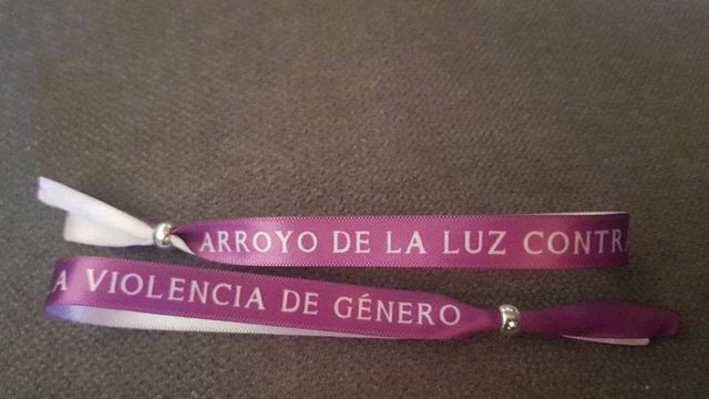 Arroyo de la Luz visibiliza la violencia de género