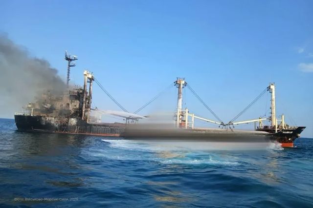 Ucraina acuză Rusia că a lovit cu rachete o navă comercială aparținând Turciei. Cinci marinari au fost uciși, alți cinci sunt dispăruți