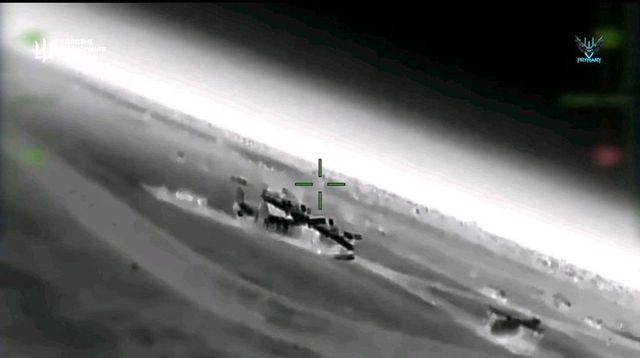 Premieră militară pentru Ucraina: Două avioane amfibii rusești au fost lovite în Crimeea ocupată
