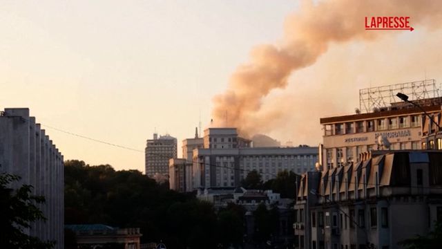 Kiev, 'attacco record, 823 fra droni e missili russi'