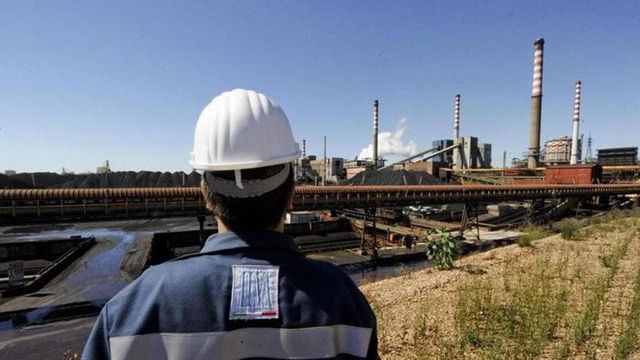 Gip Potenza firma sequestro ex Ilva ma produzione continua