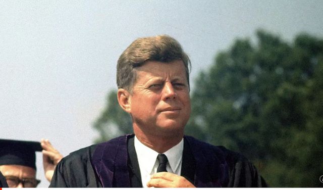 Documente legate de asasinarea președintelui John F. Kennedy, făcute publice