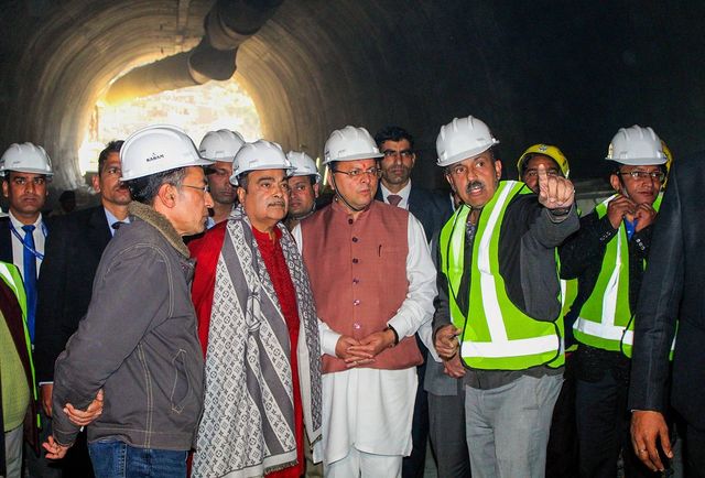 Gadkari Expects Rescuers To Reach Tunnel Collapse Victims Soon