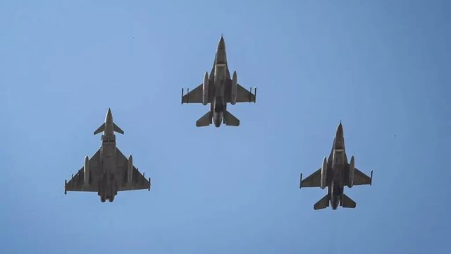 România doboară prima dronă care a pătruns în spațiul aerian