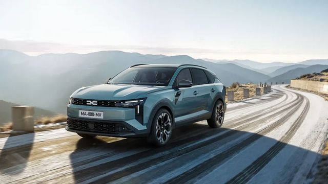 Dacia a prezentat oficial noul crossover Striker