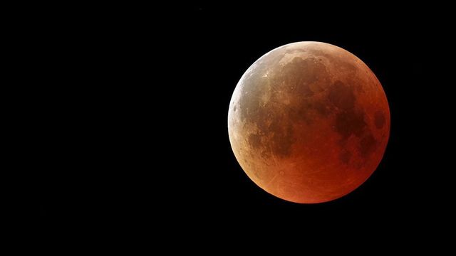 Eclipsă de Lună pe 7 septembrie 2025