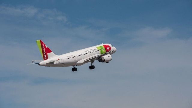 Venezuela revoca la concesión a Iberia y a otras seis aerolíneas que suspendieron vuelos por escalada militar en el Caribe