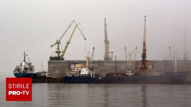 Un remorcher cu 5 oameni la bord s-a scufundat în Portul Midia