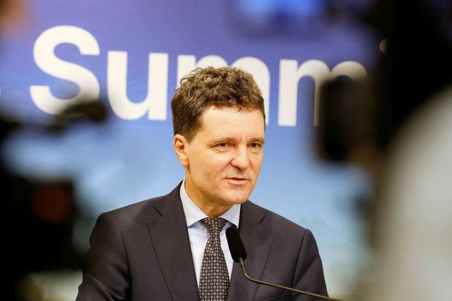 Ce spune Nicușor Dan despre reducerile din educație
