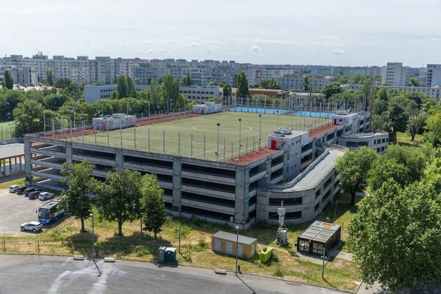 Imagini cu parcările din Pantelimon și de la Arena Națională, pe care Primăria București le dă în folosință de la 1 iulie. Ce tarife au