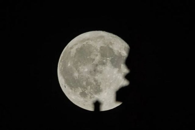 Il 5 novembre arriva la Superluna più grande del 2025