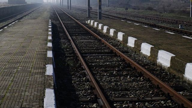 Влак прегази жена край Стара Загора